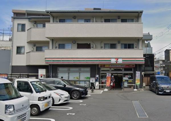 レオパレスいえぷり(セブンイレブン東大阪長堂2丁目南店)