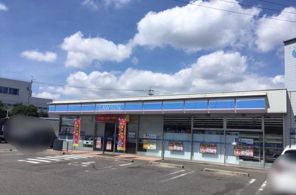 春日井市上野町のマンション(ローソン春日井坂下南店)