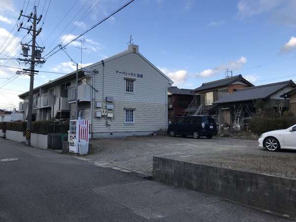 春日井市気噴町北２丁目のアパート