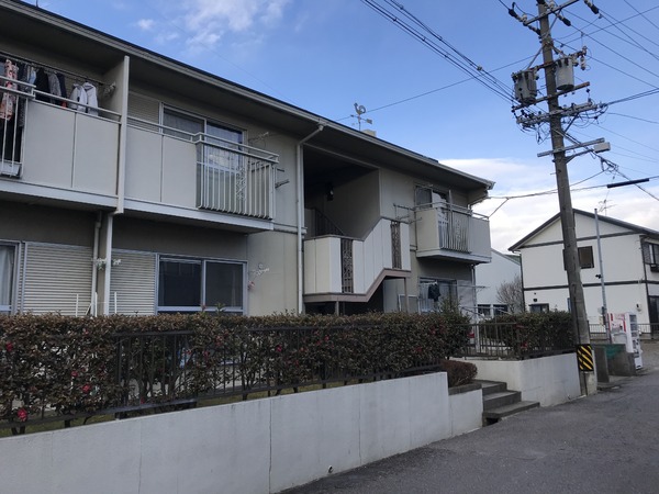春日井市気噴町北２丁目のアパート