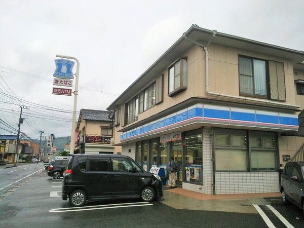 福岡市早良区野芥8丁目店舗付き戸建(ローソン野芥小学校前店)