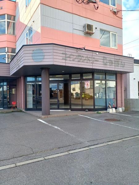 カルム・テナント右