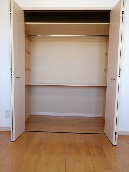 ラヴィータ神居(収納)