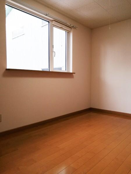 オオクボ(洋室)