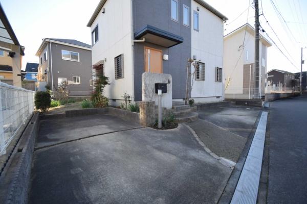 常総市内守谷町きぬの里３丁目の貸家