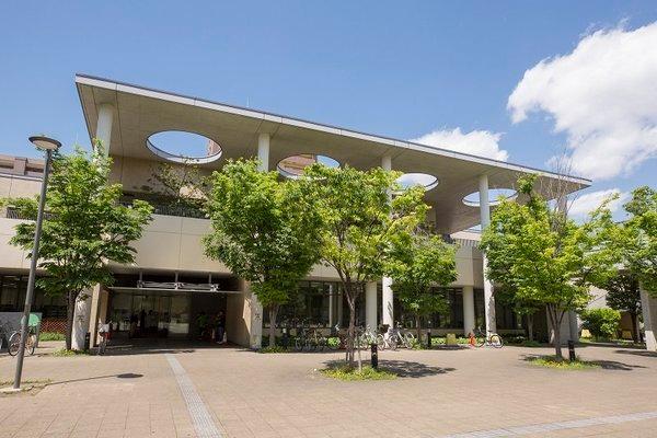 ツェルマット長居(大阪市立住吉図書館)