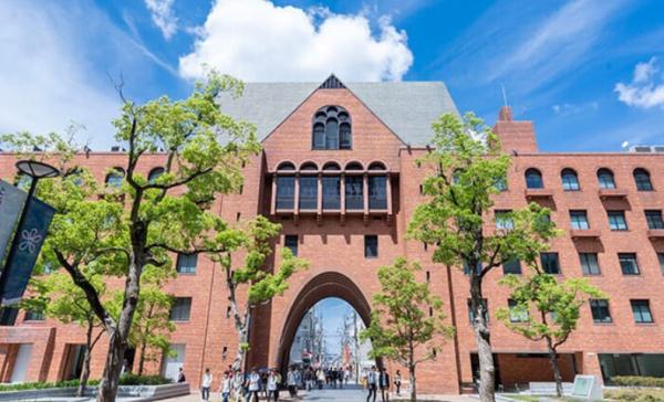 PUBLIC（パブリック）(私立近畿大学)