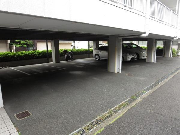 吹田市山手町４丁目のマンション