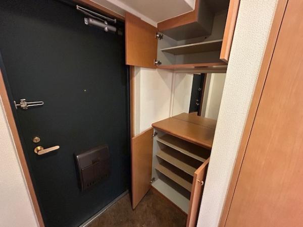 プレサンス東本町