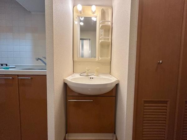 プレサンス東本町