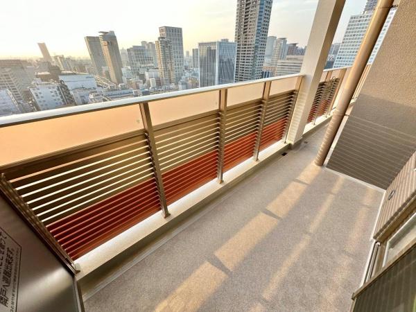 ローレルタワー堺筋本町