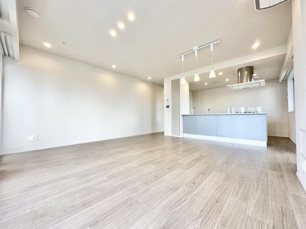 ローレルタワー堺筋本町
