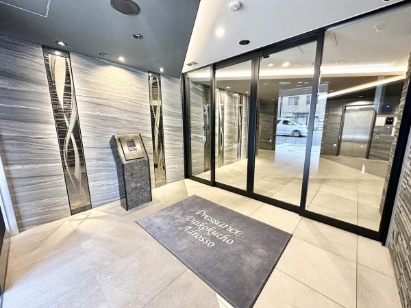 プレサンス大国町アドロッソ