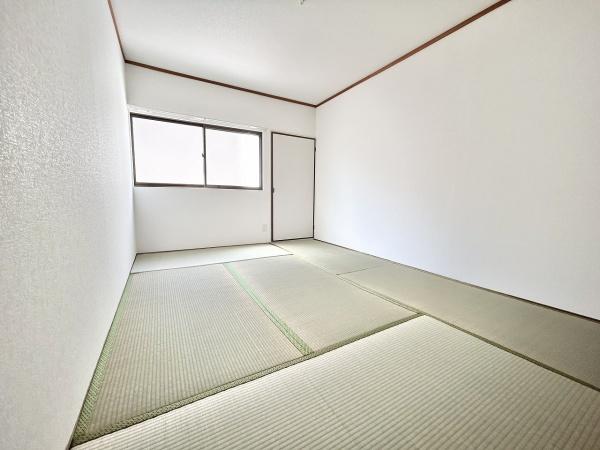 宝塚市中野町の貸家