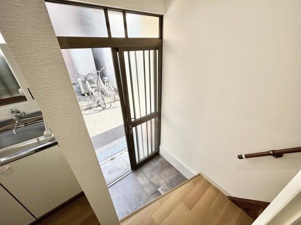 宝塚市中野町の貸家