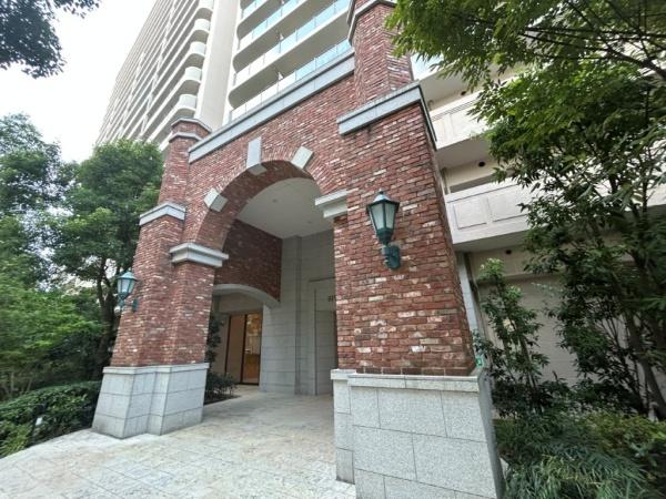 リバーガーデン福島木漏れ日の丘B棟