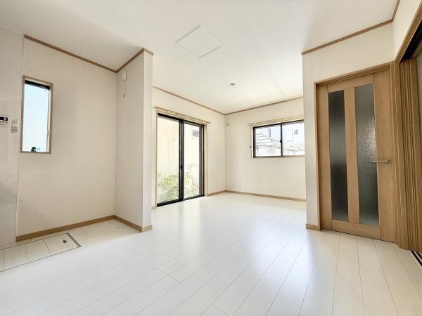 エルミタージュ金田町1階