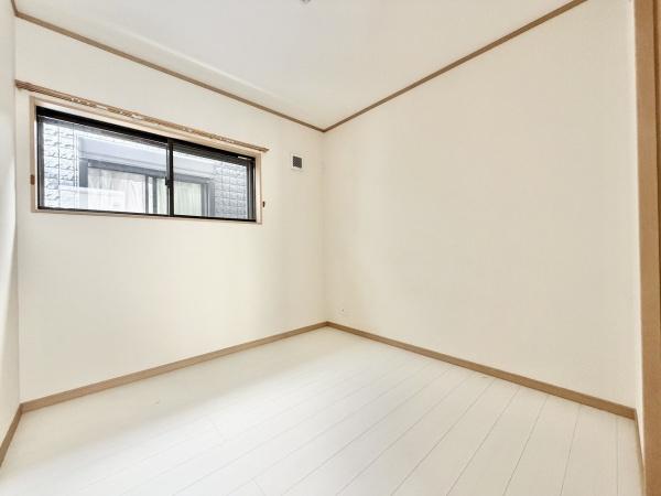 エルミタージュ金田町1階