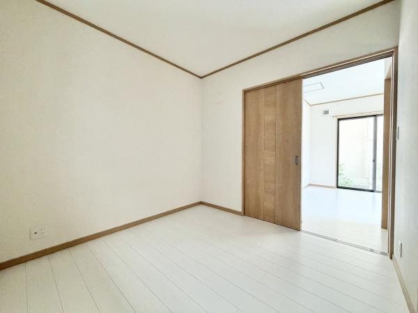 エルミタージュ金田町1階