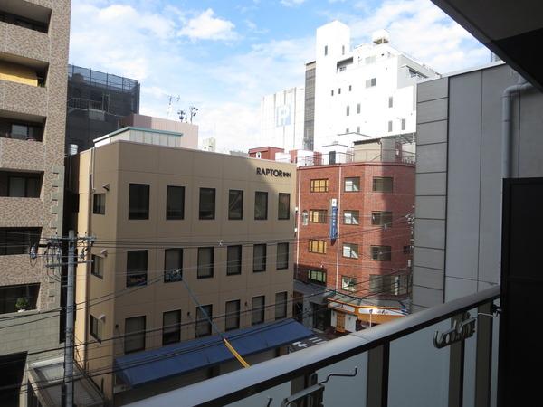 プレサンス心斎橋ニスト