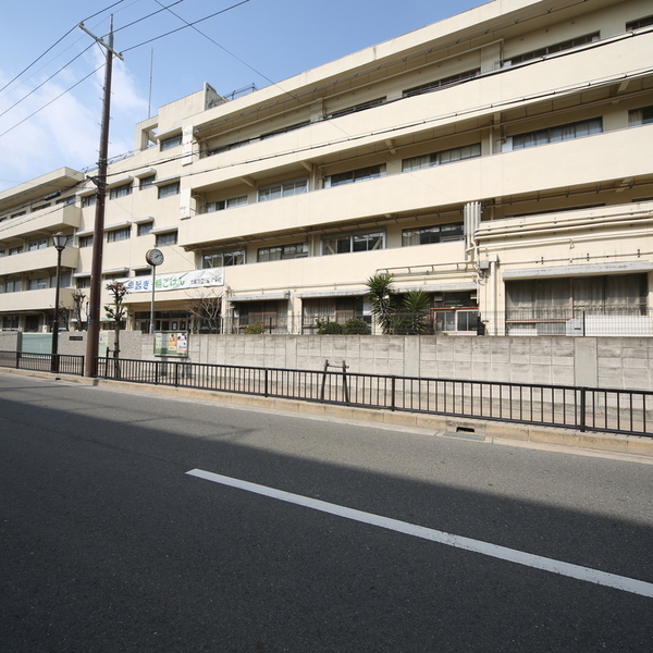 扇町連棟住宅　店舗付き(大東市立住道中学校)