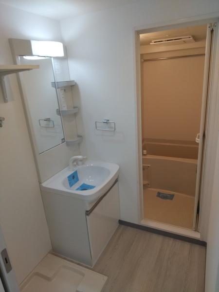 LUXE難波EAST