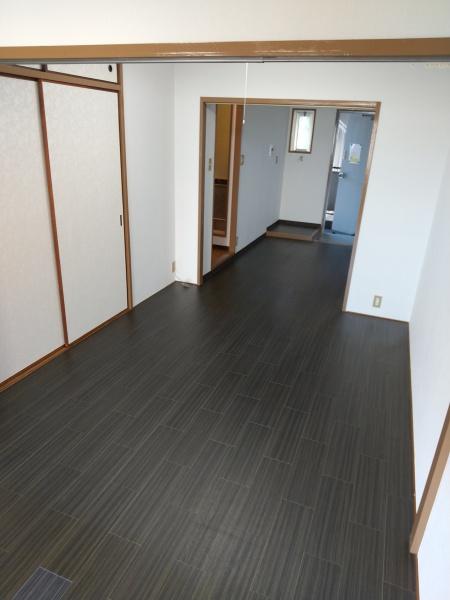 シャロス浅川