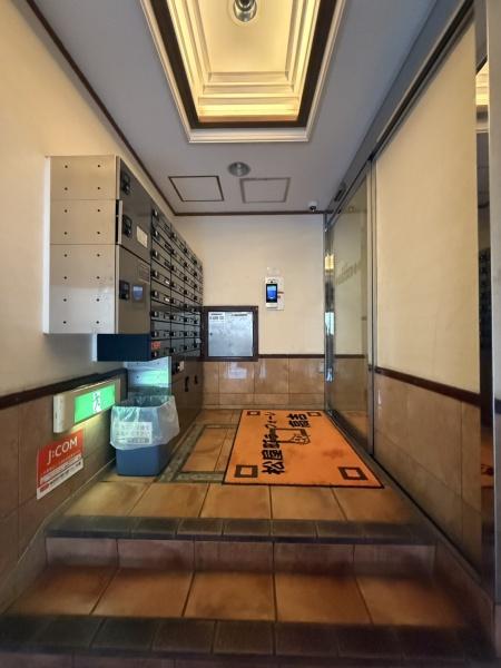 大阪市中央区瓦屋町２丁目のマンション
