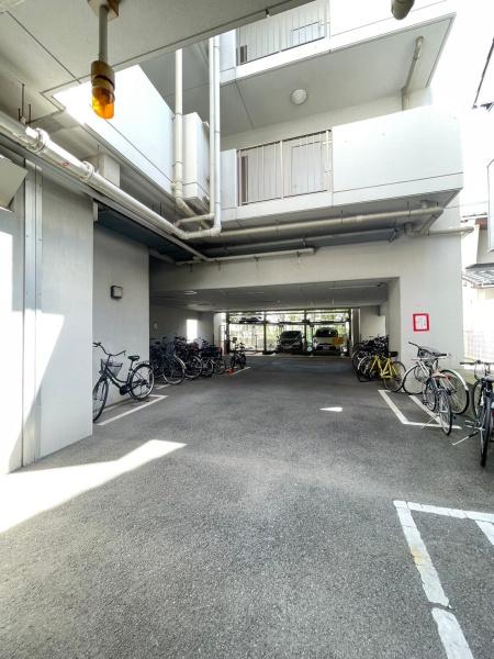 大阪市中央区上本町西３丁目のマンション