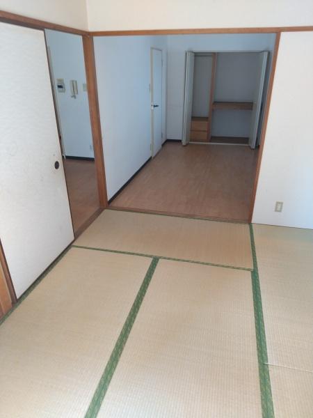 エリジェール新森