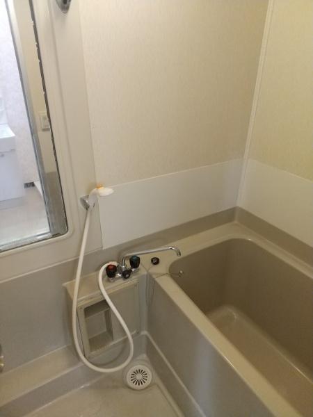 エリジェール新森