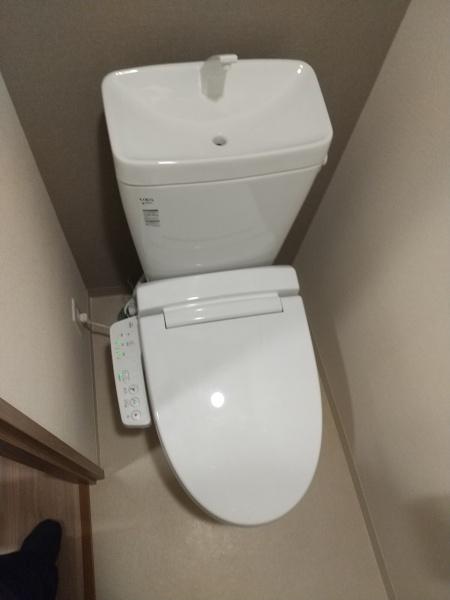 プレサンス心斎橋ニスト