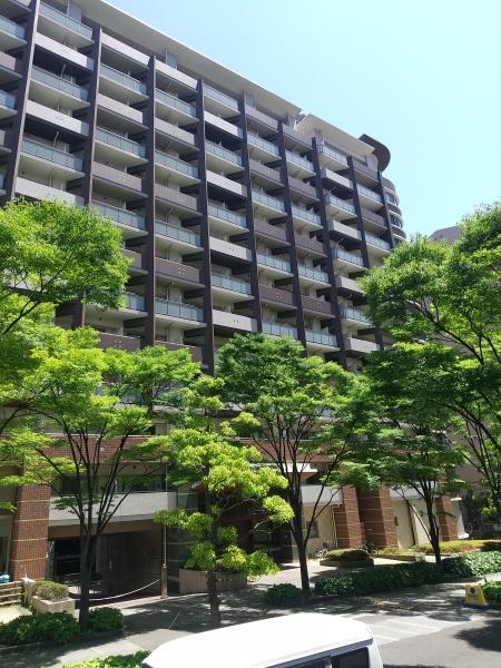 ロイヤルパークス桃坂