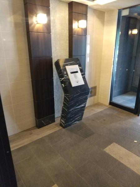 プレサンス心斎橋ニスト