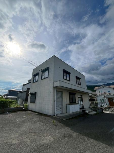 愛媛県西条市　一棟テナントビル