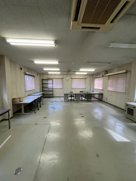 愛媛県西条市　一棟テナントビル
