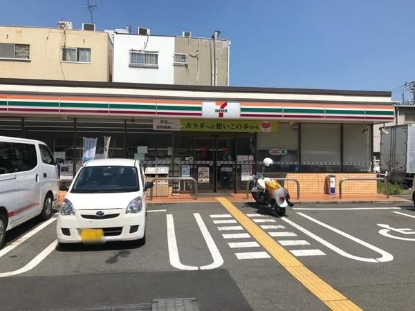 ラオーヴ２(セブンイレブン大阪今林4丁目店)
