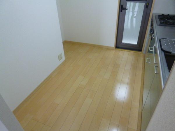 プラティーク本町