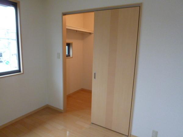 プラティーク本町
