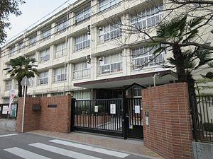 マンションラークA(大阪市立瓜破小学校)
