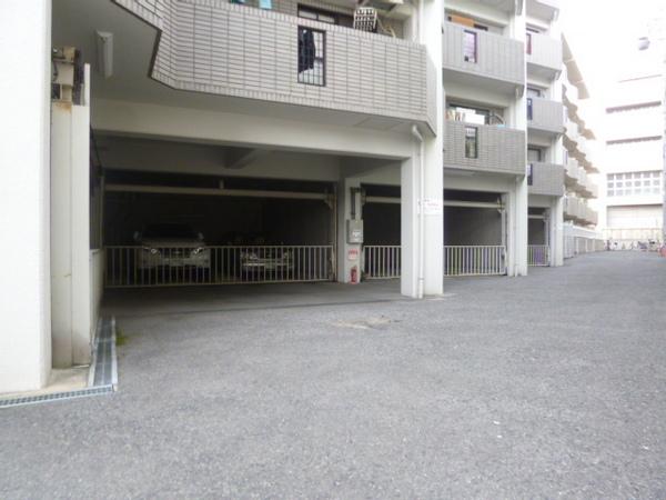 マンションラークＡ