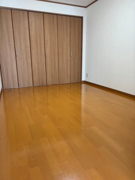辰巳ハイツ