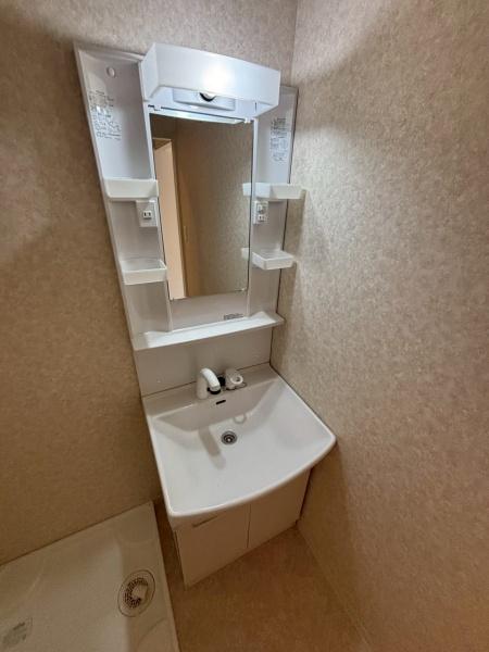 辰巳ハイツ