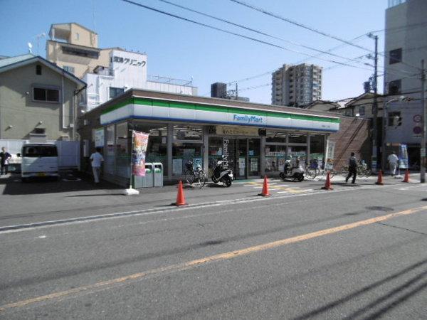 シャトー吉崎(ファミリーマート　平野南１丁目店)