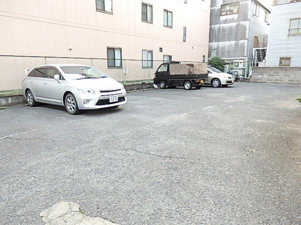 ファミリーハイツ平野