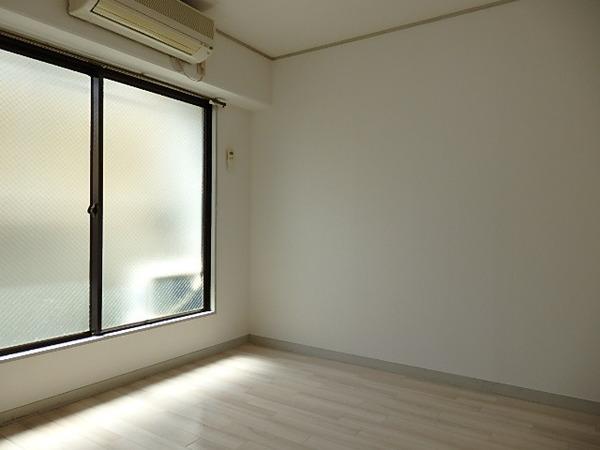ホワイトシティ平野