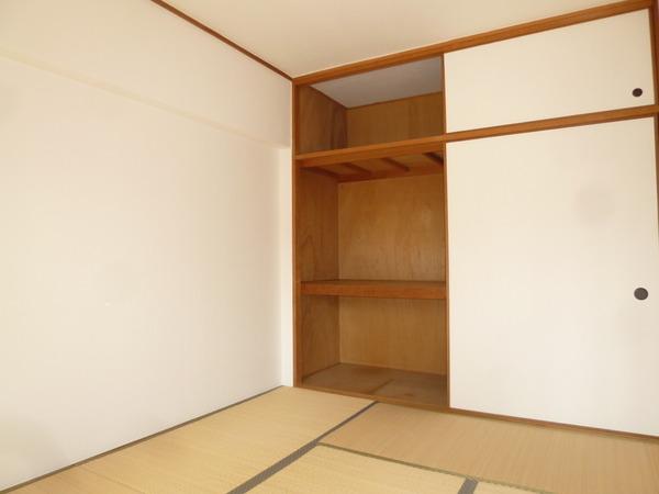 エスポアールプラザ