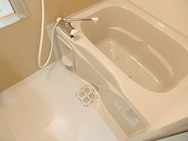 大阪市平野区加美東５丁目のハイツ