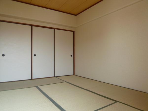 グランドシャトー加美
