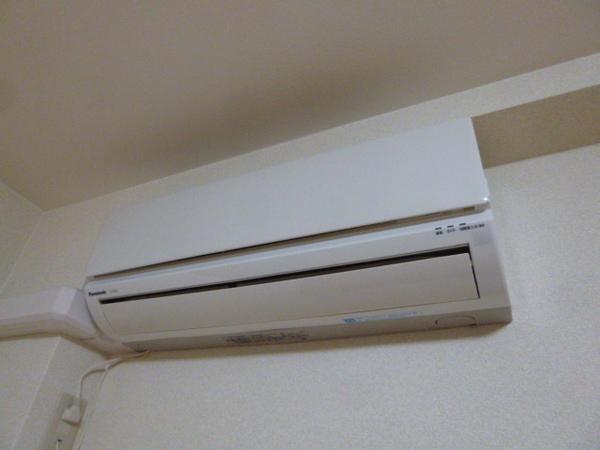アンプルールフェール六反